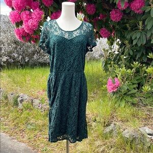 Elegant Green Lace Dress